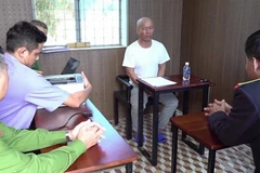 Trần Bảo Uyên tại cơ quan điều tra. (Ảnh: Công an cung cấp)