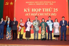 Quang cảnh Kỳ họp thứ 25 (kỳ họp chuyên đề) Hội đồng Nhân dân tỉnh Bắc Kạn khóa X, nhiệm kỳ 2021-2026. (Ảnh: Nguyễn Công Hải/TTXVN)