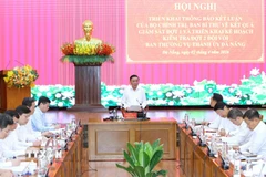 Thường trực Ban Bí thư Trần Cẩm Tú chủ trì Thông báo kết luận của Bộ Chính trị, Ban Bí thư về kết quả giám sát đợt 1 và triển khai kế hoạch kiểm tra đợt 2 với Ban Thường vụ Thành uỷ Đà Nẵng. (Ảnh: Phương Hoa/TTXVN)