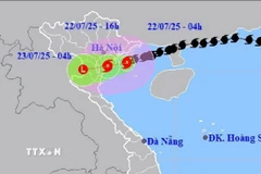 Hướng di chuyển của bão số 3 lúc 7 giờ ngày 22/7. (Ảnh: TTXVN phát)