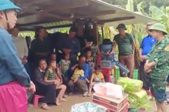 Nghệ An: Đã tiếp cận được bản Phá Mựt bị cô lập do mưa lũ