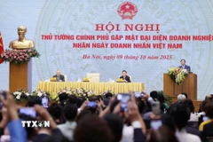 Thủ tướng Phạm Minh Chính phát biểu tại Hội nghị gặp mặt đại diện doanh nghiệp nhân Ngày doanh nhân Việt Nam. (Ảnh: Dương Giang/TTXVN)
