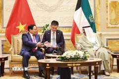 Thủ tướng Phạm Minh Chính hội kiến Quốc vương Kuwait Sheikh Meshal Al-Ahmad Al-Jaber Al-Sabah. (Ảnh: Dương Giang/TTXVN)