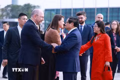 Lễ tiễn Thủ tướng Phạm Minh Chính và Phu nhân sang thăm chính thức Ba Lan, Séc và tham dự Diễn đàn Kinh tế thế giới tại Davos, Thụy Sĩ. (Ảnh: Dương Giang/TTXVN)