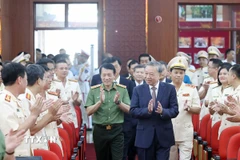 Tổng Bí thư Tô Lâm đến thăm và làm việc với Cục Cảnh sát Hình sự, Bộ Công an. (Ảnh: Thống Nhất/TTXVN)