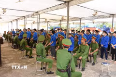 Các bị cáo tại phiên tòa xét xử phúc thẩm. (Nguồn: TTXVN phát)