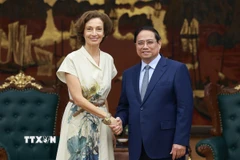 Thủ tướng Phạm Minh Chính tiếp bà Audrey Azoulay, Tổng Giám đốc UNESCO. (Ảnh: Dương Giang/TTXVN)
