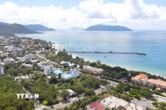 Côn Đảo là Khu Du lịch Quốc gia với hệ thống cơ sở vật chất kỹ thuật đồng bộ, hiện đại, có thương hiệu và sức cạnh tranh với khu vực và quốc tế. (Ảnh: Huỳnh Sơn/ TTXVN)