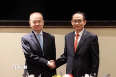 Bộ trưởng Bộ Ngoại giao Lê Hoài Trung hội đàm với đặc phái viên của Tổng Bí thư, Chủ tịch nước Trung Quốc Tập Cận Bình, đồng chí Lưu Hải Tinh. (Ảnh: An Đăng/ TTXVN)