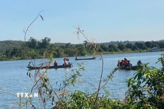 Hiện trường vụ lật thuyền ở hồ thủy điện Thác Mơ (Đồng Nai) khiến 1 người mất tích. (Ảnh: Đậu Tất Thành/TTXVN)