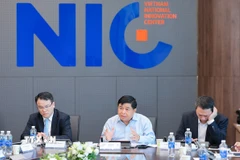 Phó Thủ tướng Chính phủ Nguyễn Chí Dũng, Trưởng Ban Chỉ đạo quốc gia về phát triển ngành công nghiệp bán dẫn phát biểu. (Ảnh: Lê Đông/TTXVN)