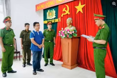 Công an tỉnh Đắk Lắk khởi tố, bắt tạm giam Võ Thái Huy, nguyên Cửa hàng trưởng Cửa hàng xăng dầu Sông Hinh về tội tham ô tài sản. (Nguồn: Công an cung cấp)