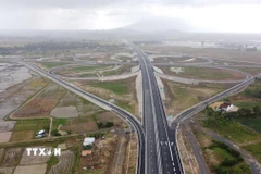 Nút giao cao tốc Khánh Hòa- Buôn Ma Thuột ở 20km đầu tuyến. (Ảnh: TTXVN phát)