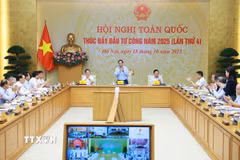 Thủ tướng Phạm Minh Chính chủ trì Hội nghị toàn quốc lần thứ 4 về thúc đẩy đầu tư công năm 2025. (Ảnh: Dương Giang/TTXVN)