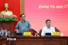 Thủ tướng Phạm Minh Chính làm việc với Ban Thường vụ Tỉnh ủy Quảng Trị. (Ảnh: Dương Giang/TTXVN)