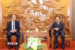 Trưởng Ban Tuyên giáo và Dân vận Trung ương Trịnh Văn Quyết tiếp Đại sứ Cuba tại Việt Nam Rogelio Polanco Fuentes. (Ảnh: Phương Hoa/TTXVN)