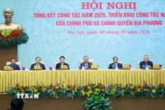 Thủ tướng Phạm Minh Chính đón Tổng Bí thư Tô Lâm; Chủ tịch nước Lương Cường; Chủ tịch Quốc hội Trần Thanh Mẫn đến dự hội nghị. (Ảnh: Dương Giang/TTXVN)