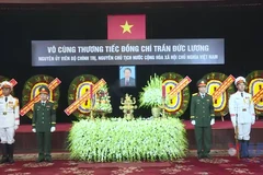 Nhân dân Thành phố Hồ Chí Minh thương nhớ nguyên Chủ tịch nước Trần Đức Lương 