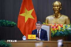 Thủ tướng Chính phủ Lê Minh Hưng điện đàm với Thủ tướng Trung Quốc Lý Cường. (Ảnh: Dương Giang/TTXVN)
