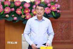 Thủ tướng Lê Minh Hưng chủ trì họp về nhà ở cho thuê trên địa bàn Thành phố Hà Nội. (Ảnh: Dương Giang/TTXVN)