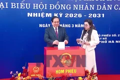 Thủ tướng Phạm Minh Chính bỏ phiếu bầu cử đại biểu QH và HĐND 
