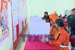 Đồng bào các dân tộc Lạng Sơn gửi kỳ vọng vào từng lá phiếu 