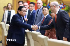 Thủ tướng Phạm Minh Chính gặp đại diện các doanh nghiệp Hoa Kỳ. (Ảnh: Dương Giang/TTXVN)