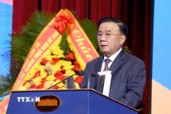 Thường trực Ban Bí thư Trần Cẩm Tú phát biểu chỉ đạo Phiên họp toàn thể về Đối ngoại Đảng và Đối ngoại nhân dân. (Ảnh: Phương Hoa/TTXVN)
