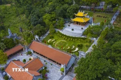 Chùa Côn Sơn được hình thành từ thời Đinh-Lý (thế kỷ 10-12) và được phục dựng vào năm 1304, mở rộng vào năm 1329 bởi Đệ nhị Tổ Pháp Loa. (Ảnh: Minh Đức/TTXVN)