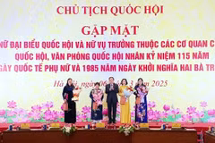 Chủ tịch Quốc hội gặp mặt nữ đại biểu Quốc hội nhân dịp Ngày Quốc tế Phụ nữ