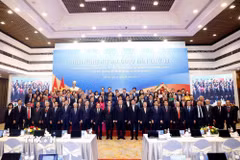 Tổng Bí thư, Chủ tịch nước Tô Lâm và các đại biểu tại Hội nghị Ngoại giao lần thứ 33. (Ảnh: Thống Nhất/TTXVN)