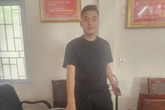 Đối tượng Lê Thái Hà - kẻ cầm đầu trong đường dây mua bán ma túy liên tỉnh - và tang vật. (Nguồn: Công an tỉnh Quảng Ninh)