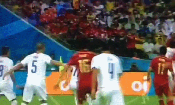 Cận cảnh pha bỏ lỡ khó tin của Busquets khiến Tây Ban Nha ôm hận ảnh 2