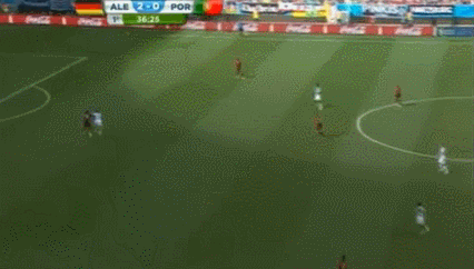 Cận cảnh tình huống nhận thẻ đỏ gây tranh cãi của Pepe ảnh 6