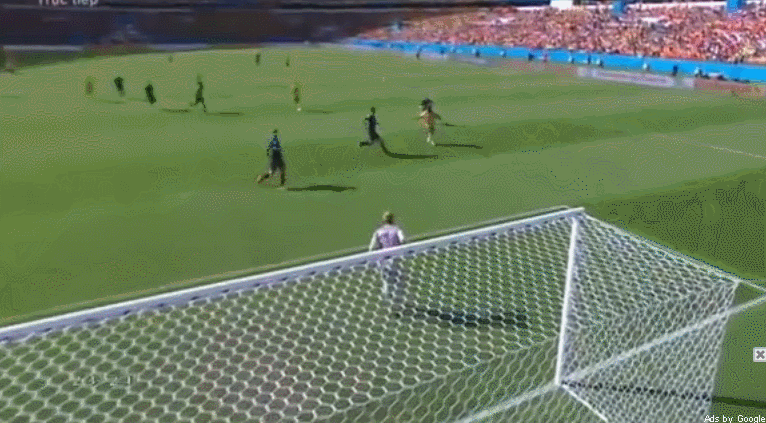 Ảnh động cú nã đại bác tuyệt đẹp của Tim Cahill vào lưới Hà Lan ảnh 2