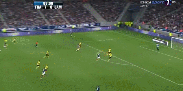 Ảnh động pha ghi bàn điệu nghệ của tài năng trẻ tuyển Pháp ảnh 2