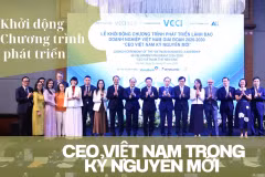 Ngày 25/7, Liên đoàn Thương mại và Công nghiệp Việt Nam (VCCI) phối hợp với các đối tác tổ chức Lễ Khởi động Chương trình phát triển lãnh đạo doanh nghiệp Việt Nam “CEO Việt Nam Kỷ nguyên mới.” (Ảnh: Vietnam+