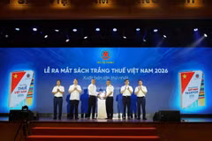 "Sách Trắng Thuế Việt Nam 2026” là kênh thông tin chính thống giúp người dân và doanh nghiệp nắm bắt toàn cảnh bức tranh thực thi pháp luật thuế. (Ảnh: Vietnam+)