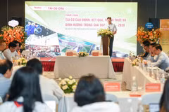 Hội thảo "Tái cơ cấu doanh nghiệp Nhà nước: Từ sắp xếp nguồn lực đến dẫn dắt tăng trưởng," ngày 21/7. (Ảnh: Vietnam+)