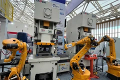 Doanh nghiệp Nhà nước phải đóng vai trò quan trọng nhất và đi đầu trong việc triển khai các công nghệ, sản phẩm chiến lược. (Ảnh: Vietnam+)