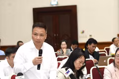 Lãnh đạo Ủy ban Chứng khoán Nhà nước cho biết thị trường đã chịu tác động từ chính sách thuế mới của Tổng thống Donald Trump tại Hoa Kỳ. (Ảnh: BTC/Vietnam+)