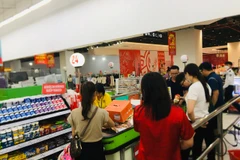 Doanh thu bán lẻ hàng hóa chín tháng ước đạt gần 3,95 triệu tỷ đồng, tăng 8,3% so với cùng kỳ. (Ảnh: Vietnam+)