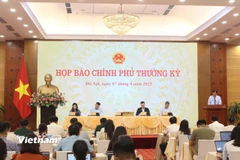Bộ Tài chính cho biết đa số ý kiến đồng tình với đề xuất dựa trên tốc độ tăng của thu nhập bình quân đầu người và GDP. (Ảnh: Vietnam+)