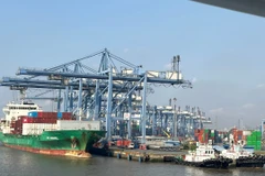 Tổng kim ngạch xuất, nhập khẩu hàng hóa 10 tháng đạt trên 762 tỷ USD, tăng 17,4% so với cùng kỳ năm trước. (Ảnh: Vietnam+)