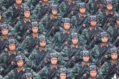 Cận cảnh khoảnh khắc hào hùng của các khối diễu binh nam trong tổng duyệt A80