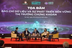 Chương trình Tọa đàm “Báo chí dữ liệu và sự phát triển bền vững thị trường chứng khoán,” ngày 5/3. (Ảnh: BTC/Vietnam+)