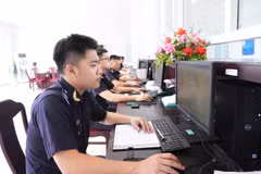 Tình hình buôn lậu, vận chuyển trái phép vàng qua biên giới cũng nổi lên phức tạp với 3 vụ việc có dấu hiệu hình sự. (Ảnh: HQ/Vietnam+)