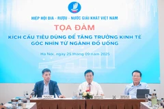 Tọa đàm “Kích cầu tiêu dùng để tăng trưởng kinh tế - Góc nhìn từ ngành đồ uống,” ngày 25/9. (Ảnh: Vietnam+)