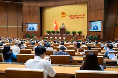 Dự thảo Luật Thuế Tiêu thụ đặc biệt (sửa đổi) đang thu hút sự chú ý, đặc biệt trong đó là việc đề xuất áp dụng thuế tiêu thụ đặc biệt đối với nước giải khát có đường. (Ảnh: VTC/Vietnam+)