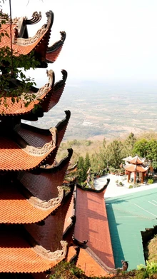 Chiêm ngưỡng vẻ đẹp độc đáo của núi Tà Cú